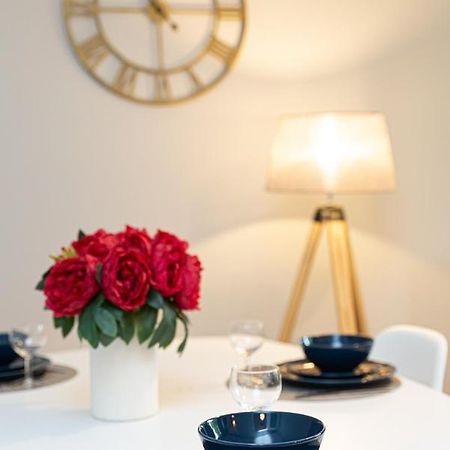 Le Petit Barclay - Appartement Prive De 45 M2 - 2 A 4 Personnes - Parking Gratuit Metz Eksteriør billede